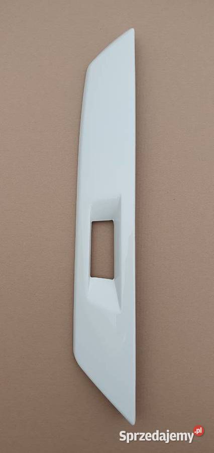 VOLVO FH4 OSŁONA ZAŚLEPKA LUSTERKA PRAWA BIAŁA Bieleń