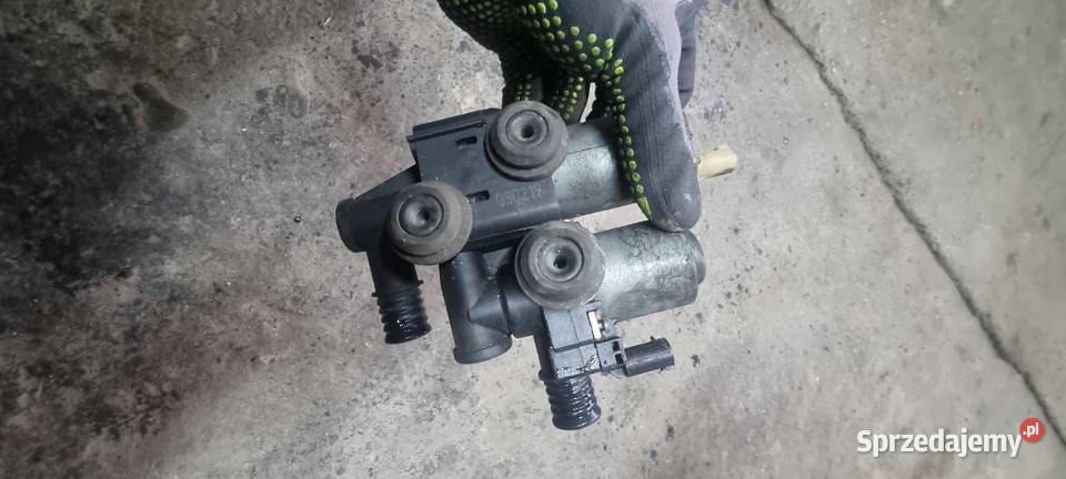 Pompa wody obiegu bmw m47 64118369807 Męcina sprzedam
