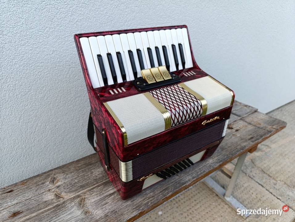 Akordeon Galotta 48 basów 2 chóry Szalowa