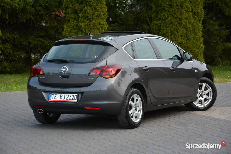 Opel Astra Cosmo Sport Xenon Ledy Navi nawigacja Ostrów Mazowiecka