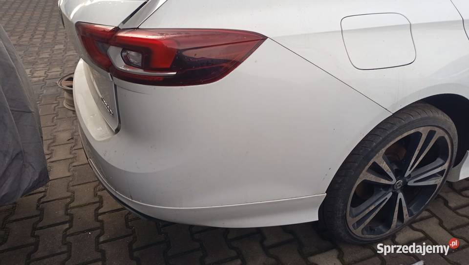 Zderzak tył Insignia B kombi biały Zderzaki Orchowo sprzedam