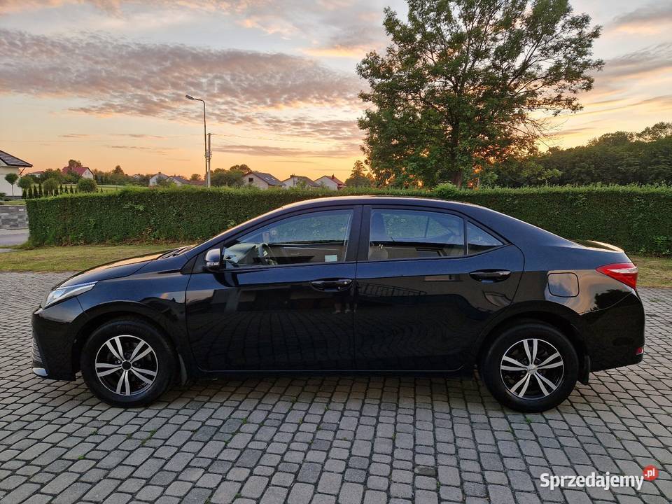 Toyota Corolla 2016 Lift Niezawodny 16 sprzedam