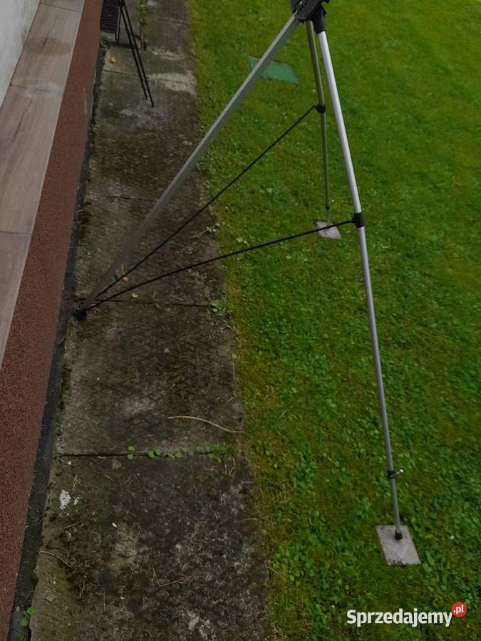 Stojak sztaluga do obrazów na wystawach
