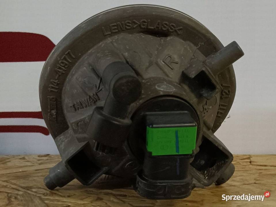 MAZDA HALOGEN LAMPA PRZECIWMGIELNA PRAWY PRZÓD Pleszew sprzedam
