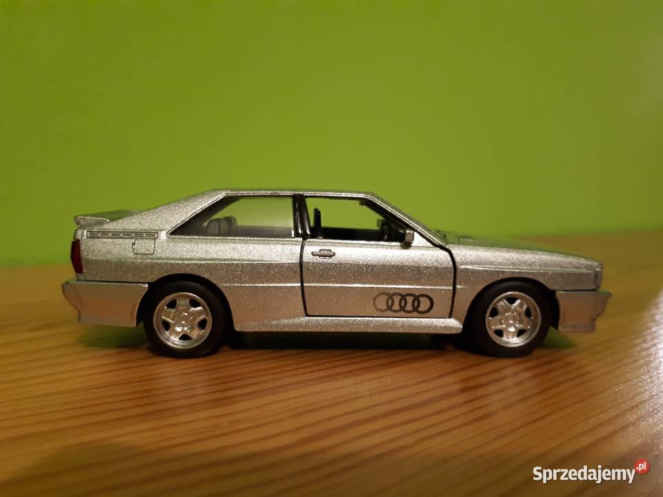 Audi Quattro B2 1980 134 czarne tablice Tywonia