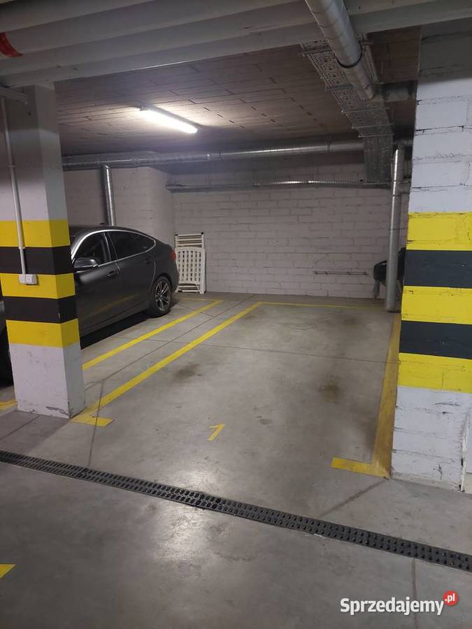 Sprzedam miejsce postojowe Powatancow 15m2 Ciechanów