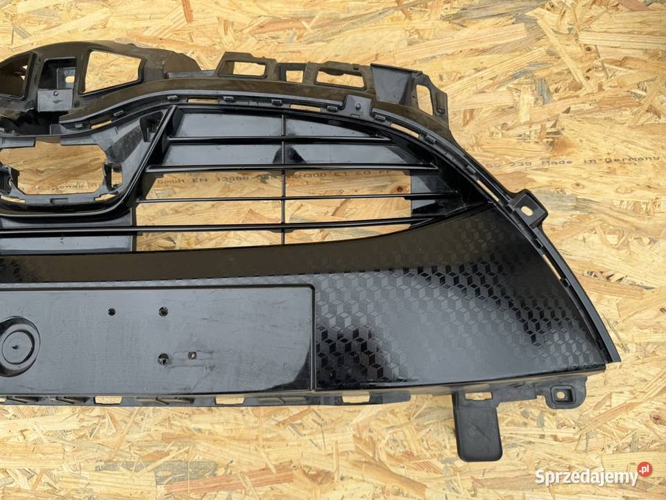 Kratka środkowa zderzaka przód yaris IV 4 19 Sieraków sprzedam