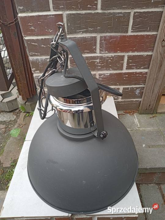 Lampa wisząca w stylu loftowym