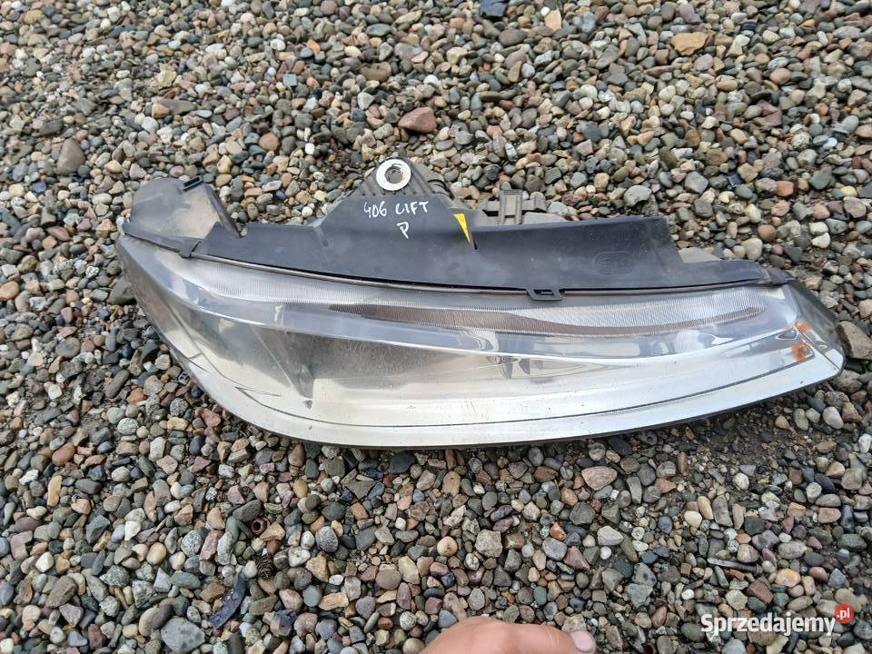 LAMPA PRZOD PRAWA PEUGEOT 406 LIFT EU 0301175002 Radłów