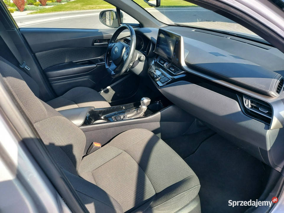 Toyota CHR 18 hybryd Business Edition nieuszkodzony Drelów