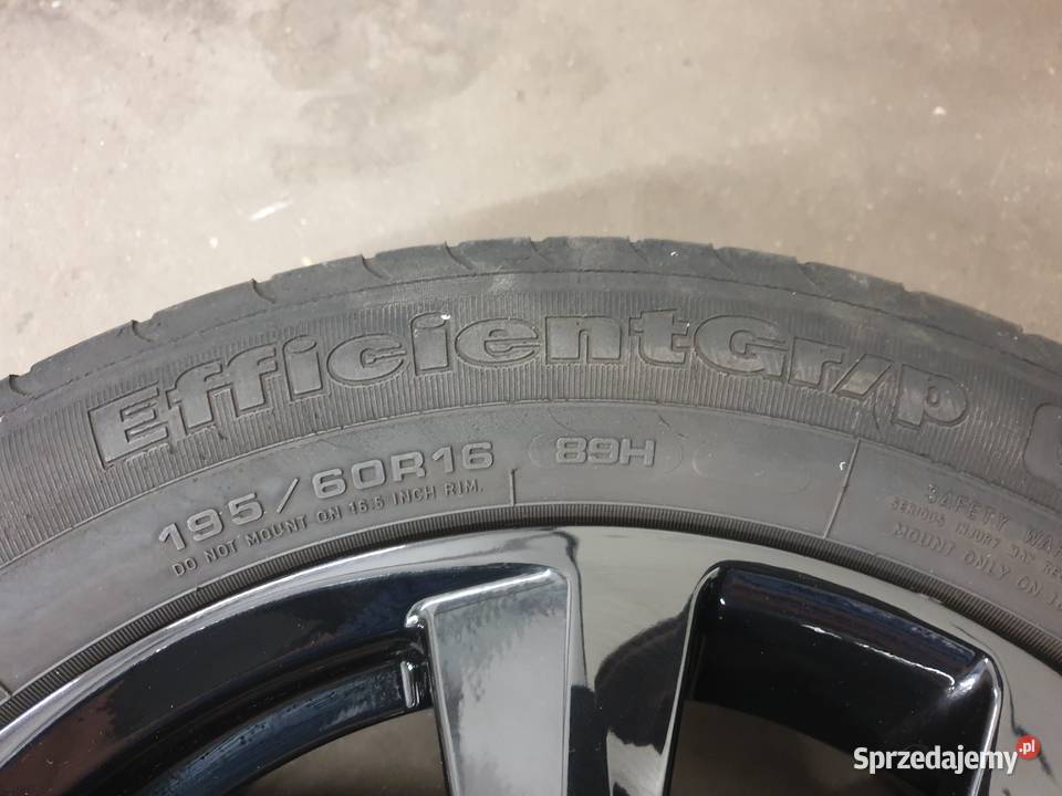 2 19560 R16 89H GoodYear Efficient Grip Rok produkcji 2018 Katowice