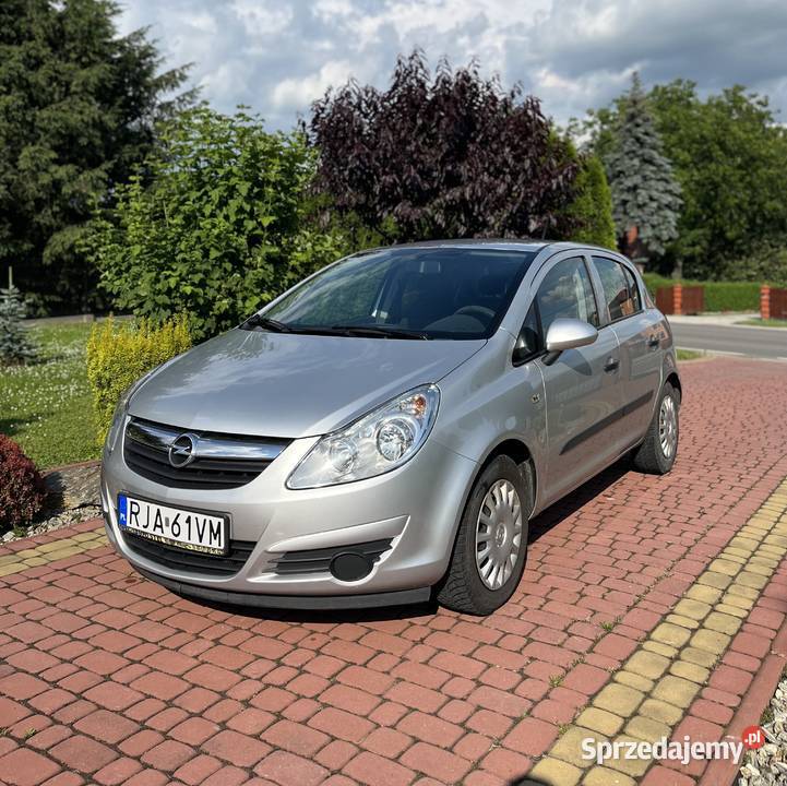 Opel Corsa 1.2 benzyna Salon Polska Super stan Niski przebie