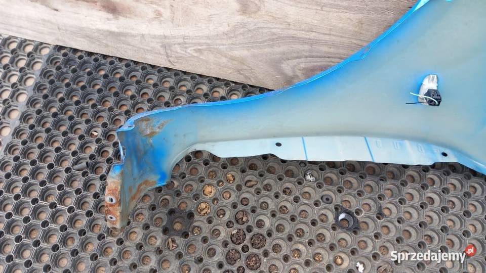 MAZDA 3 BL BŁOTNIK PRZÓD PRAWY 38J Błotniki Zbierkowo