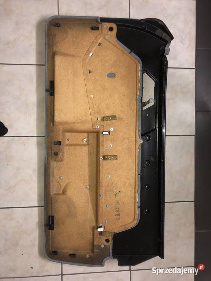 TAPICERKA BOCZEK DRZWI LEWA MERCEDES W124 COUPE Tapicerki samochodowe Rakoniewice