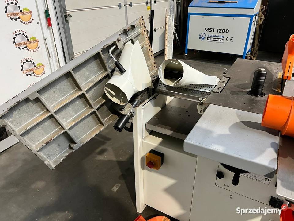 Maszyna wieloczynnościowa RM Group 300 Juszczyn