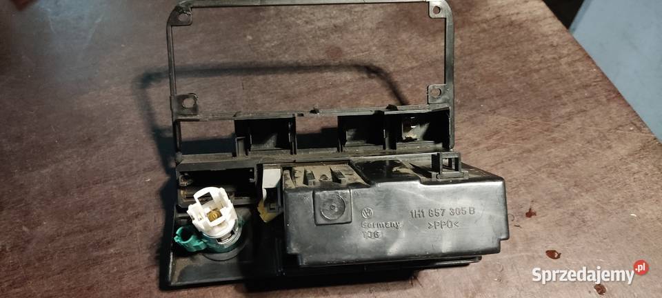 Golf 3 panel do przełączników 2642