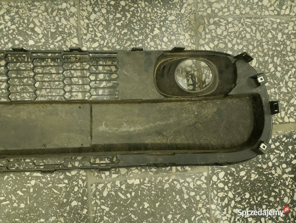 Atrapa środkowa grill Fiat 500 L 2012 Nowy Sącz