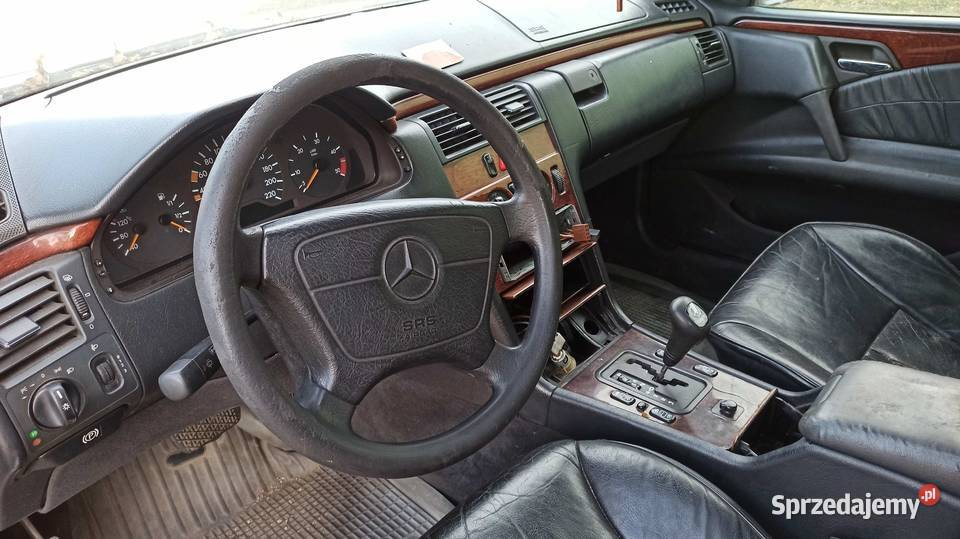 Mercedes E klasa w210 fotele kanapa skóra czarna małopolskie Olesno