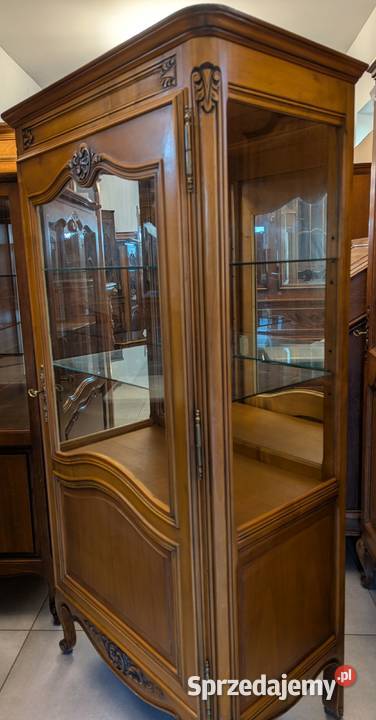 Piękna witrynaserwantka ludwikowska orzechsklep Dąbrowa Górnicza sprzedam