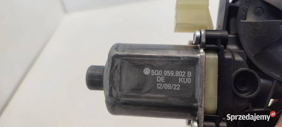 SKODA KODIAQ SILNICZEK SZYBY 5Q0959802B