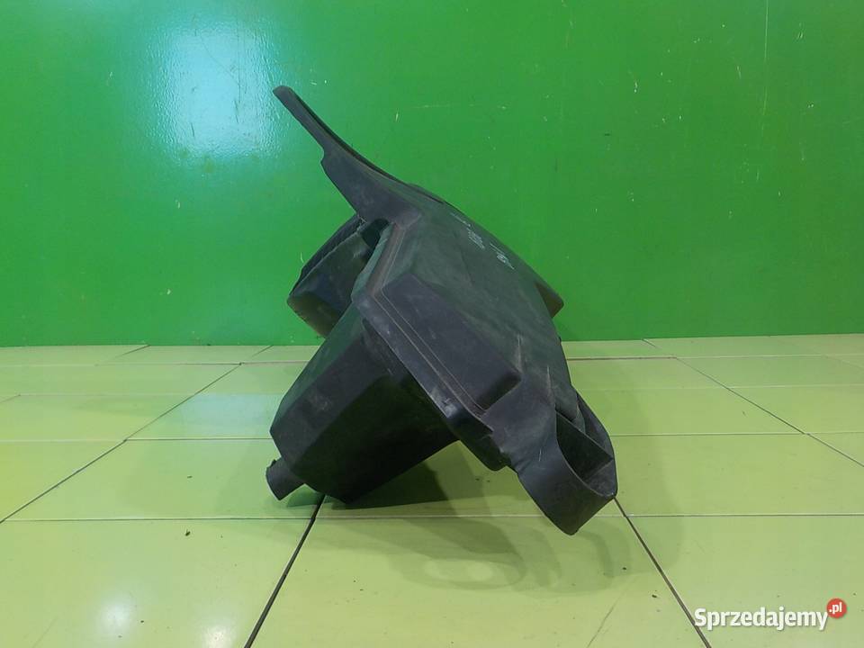 BMW 1 F20 16 D 12r HB 5D obudowa filtra mazowieckie Suków