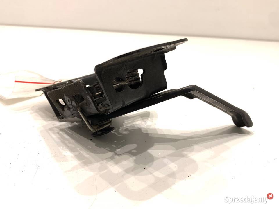 ZAMEK MASKI PRZÓD OPEL INSIGNIA A Kombi 0817 osobowe