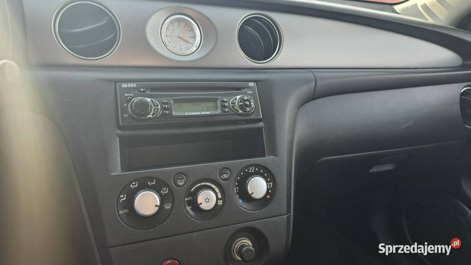 Mitsubishi Outlander Mitsubishi Outlander 4X4 napęd 4x4 śląskie Chełm Śląski sprzedam