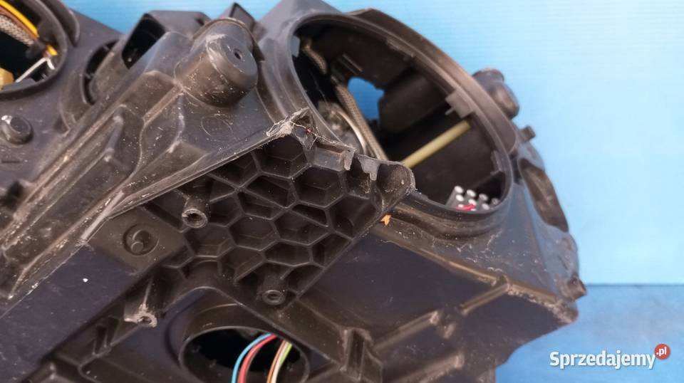 LAMPA PRAWY PRZÓD EUROPA XENON SKODA OCTAVIA III Nowy Tomyśl sprzedam