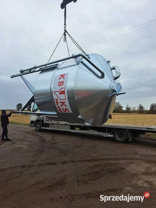 Silos paszowy lejowy o ładowności 13 ton Kruszyna