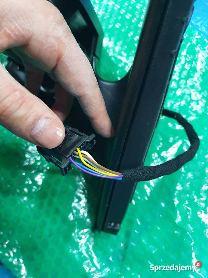 SPRZEDAM LUSTERKO PRAWE SKODA FABIA III Ślesin