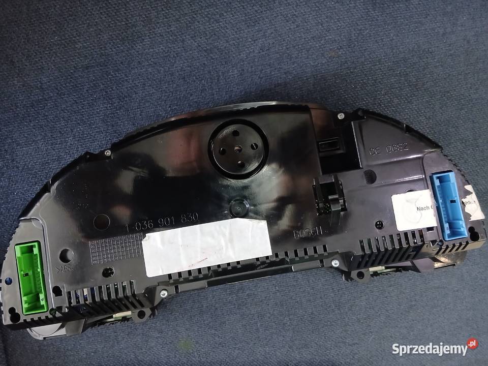 Licznik Audi A4 B6 B7 8E0920933 stan 204000 osobowe Szczerbice