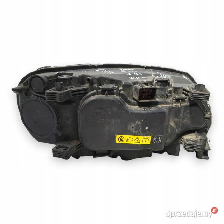 LAMPA LEWA Volvo V70 III XC70 II XENON lewy