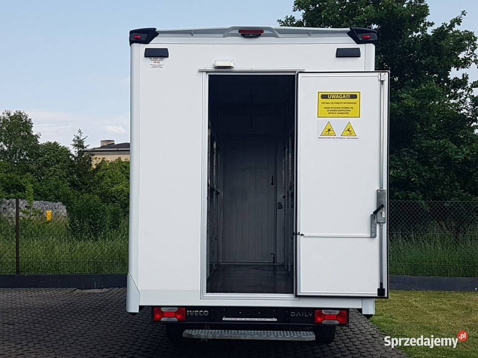 Iveco Daily KONTENER NISKOPODŁOGOWY 443x223x242 Iveco śląskie Poręba