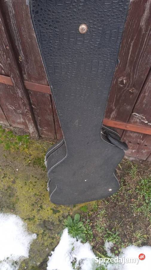 Futerał na gitarę Kórnik