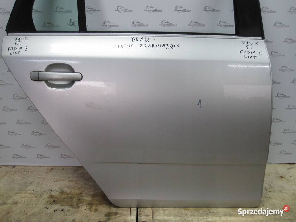 SKODA FABIA II LIFT 11r drzwi prawe tył Drzwi świętokrzyskie