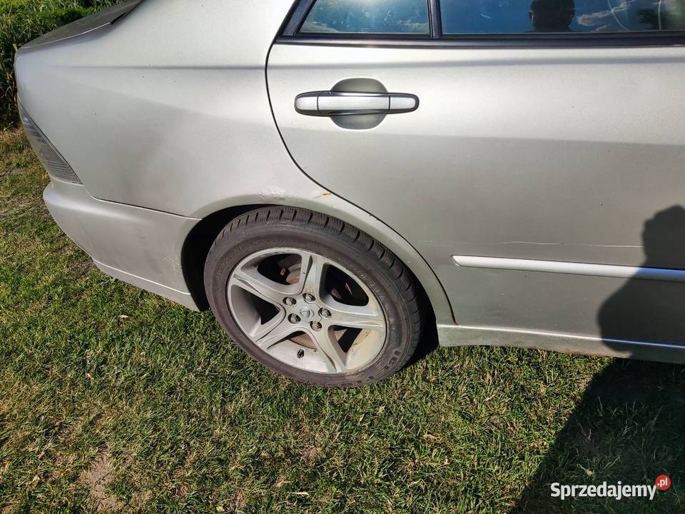 Lexus is 200 20 155 2004r
