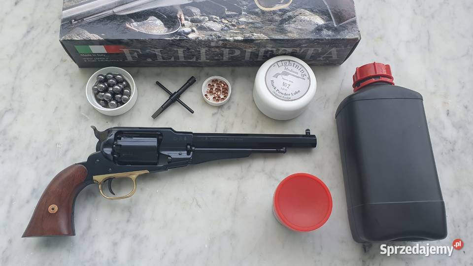 RBROŃ PALNA BEZ  Rewolwer czarnoprochowy Remington 44 PIetta