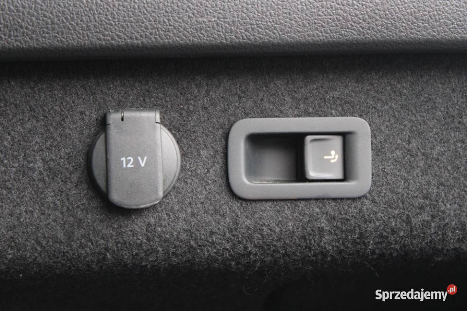 Volkswagen Passat 2022r Carplay Podgrz Fotele Passat Warszawa
