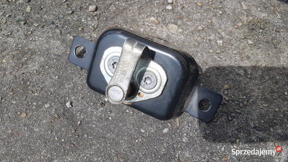 DACIA DOKKER 12 RYGIEL ZAMKA DRZWI TYLNYCH TYŁ Brzeg Dolny sprzedam