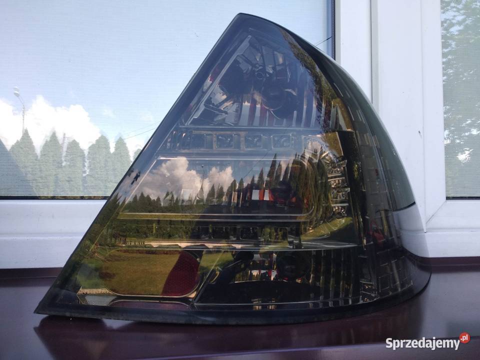 Ford Mondeo MK3 lampy tył tylne komplet ciemne Sieradz