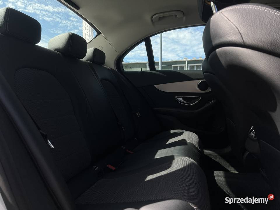 MercedesBenz C 180 2014 nieuszkodzony 180 Warszawa