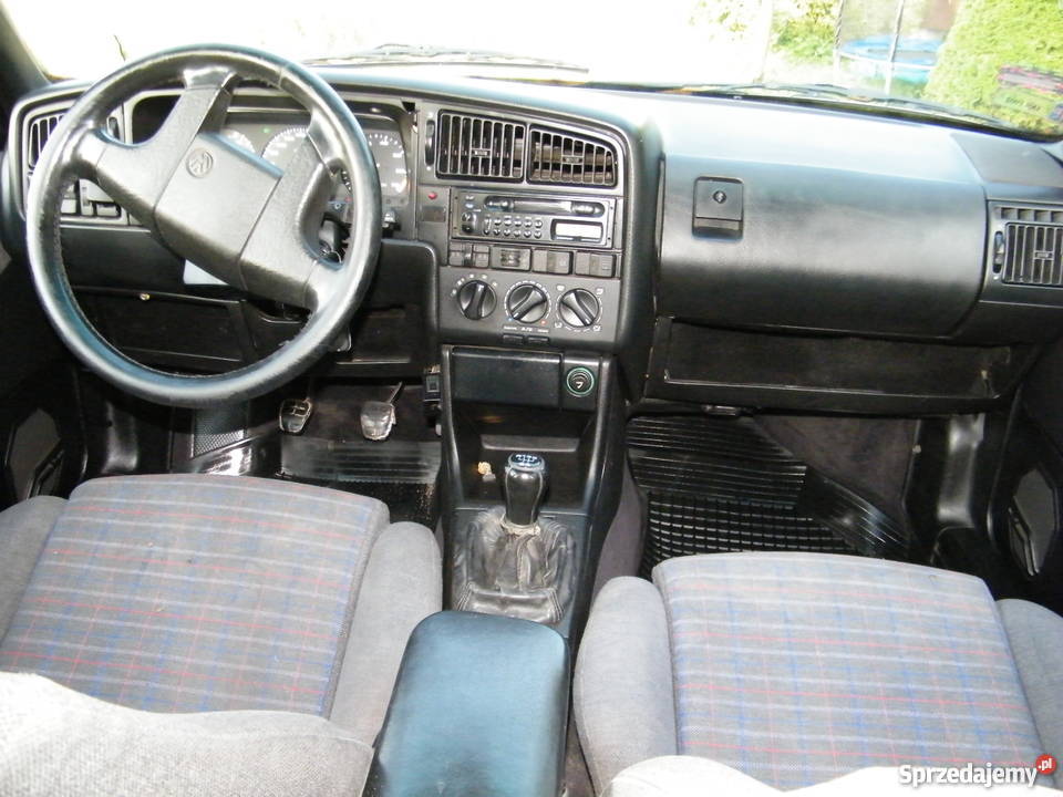PASSAT B3 20 16V Rok produkcji 1991 Wojciechów