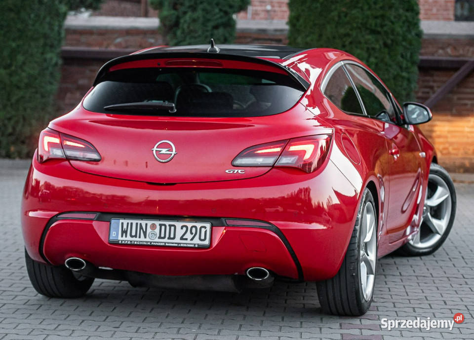 Opel Astra GTC 20CDTi 195 Super Stan Serwisowana serwisowany w ASO Astra Zwoleń