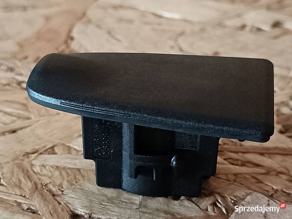 FORD FOCUS 18 ZAŚLEPKA KLAMKI DRZWI PRZEDNICH I Pleszew