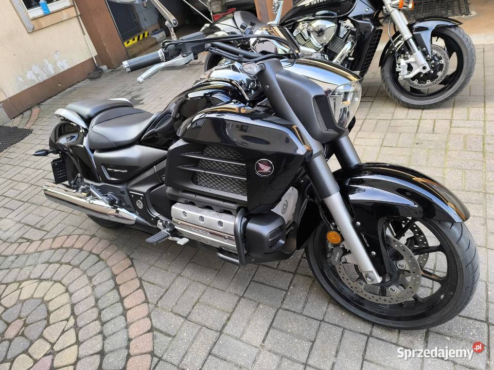 Honda Valkyrie Honda 1800 F6C europa nie USA Rok produkcji 2016 Białystok sprzedam