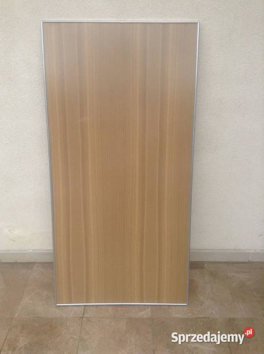 Stolik turystyczny składany na stelażu