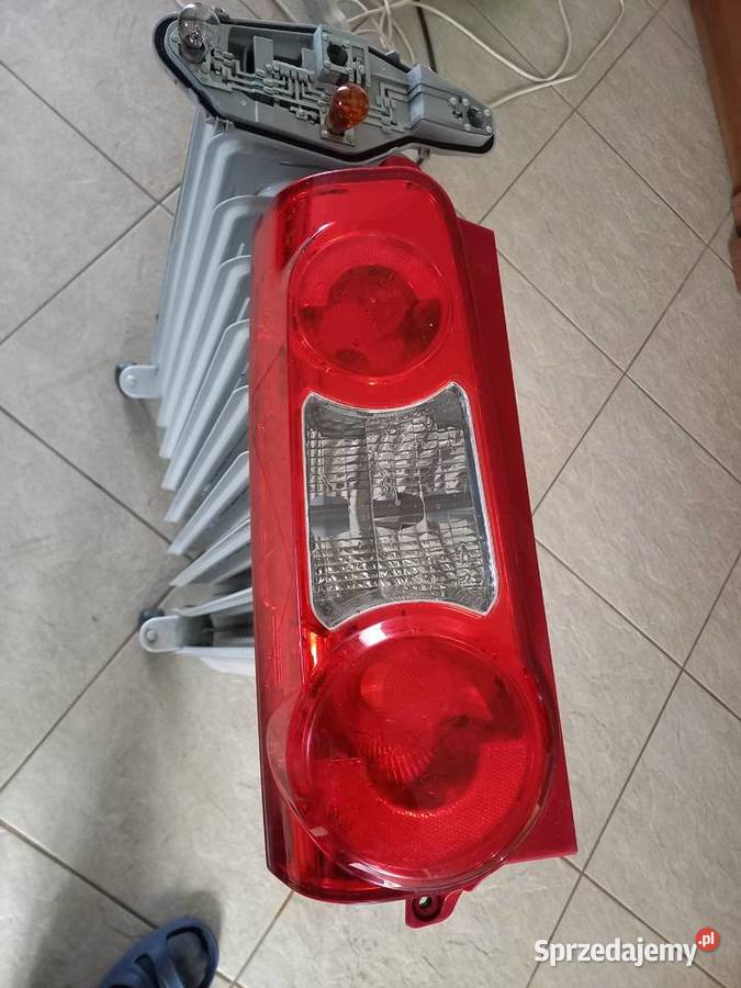 Reflektor tył lewy orginał Czeberaki sprzedam