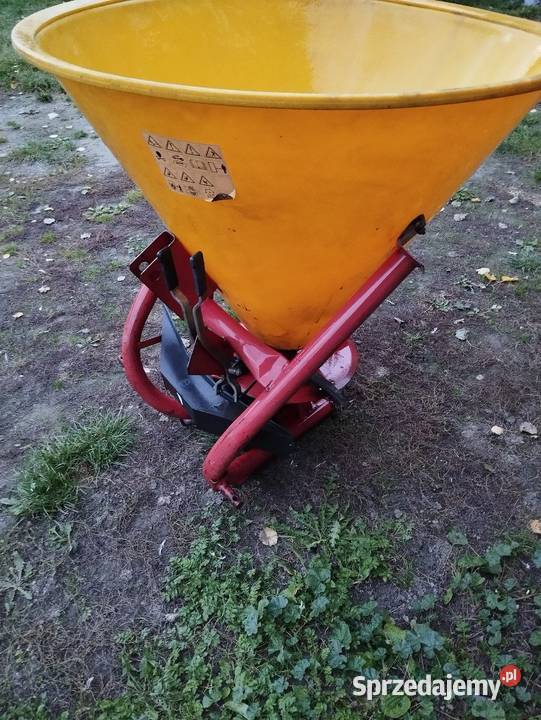 Rozsiewacz nawozów lejek