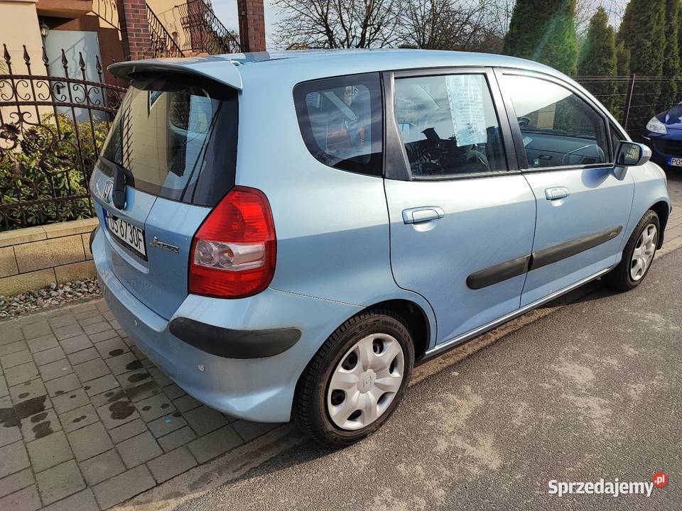 Honda Jazz 2006 14 srebrny Sośnie