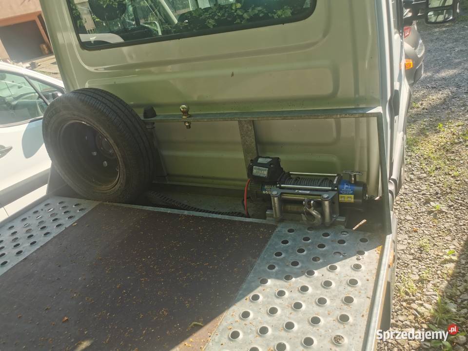 Renault Master laweta autolaweta pomoc drogowa Samochody dostawcze